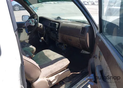 1996 Toyota Tacoma Xtracab from USA, damaged, VIN 4TAVL52N1TZ123644